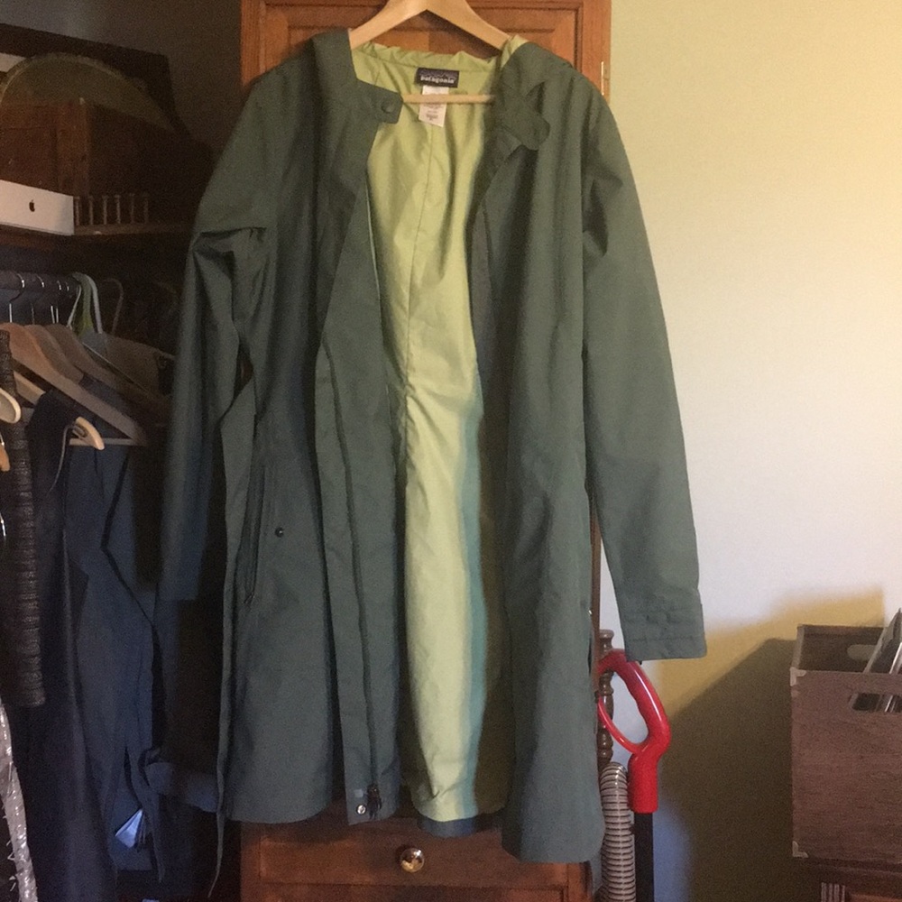 Patagonia Torentshell Trench